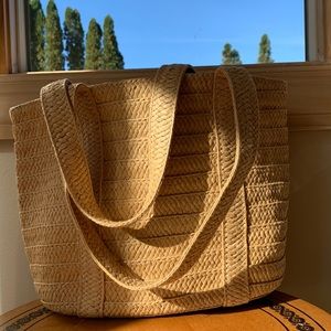 DRAPER JAMES Straw purse. Sz. 15”w x 11”w.